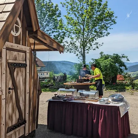 Haberjockelshof Erlebnishof 公寓 蒂蒂湖-新城